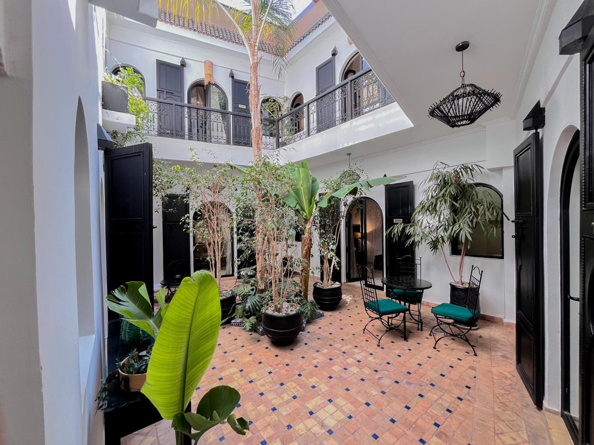 Riad Al Rimal & 4*