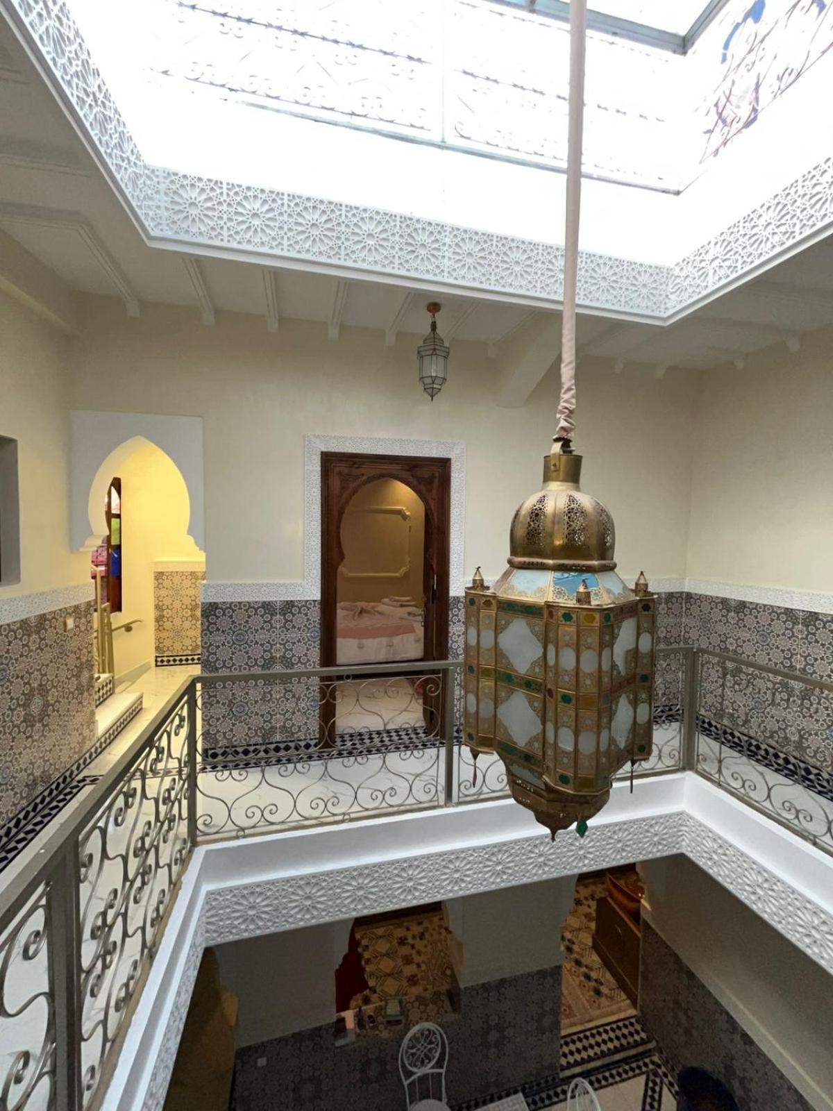 Abrare Guest house *