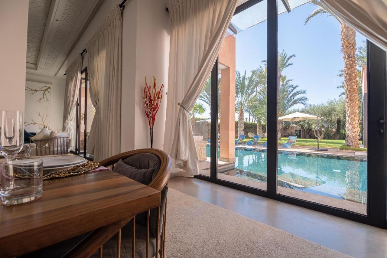 Deluxe A Marrakech Avec Piscine Chaufee Villa