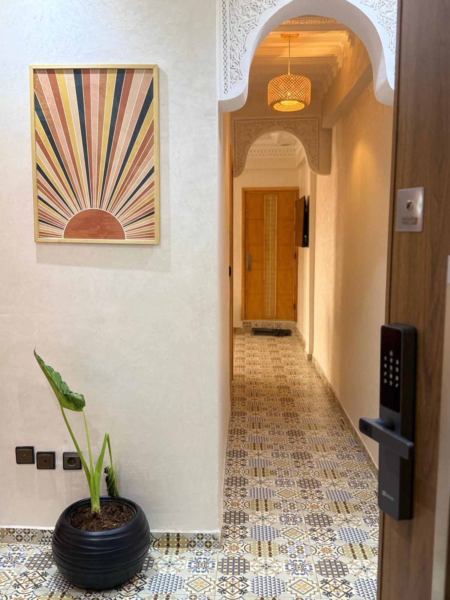 Julie Airport Marrakech Apartment *