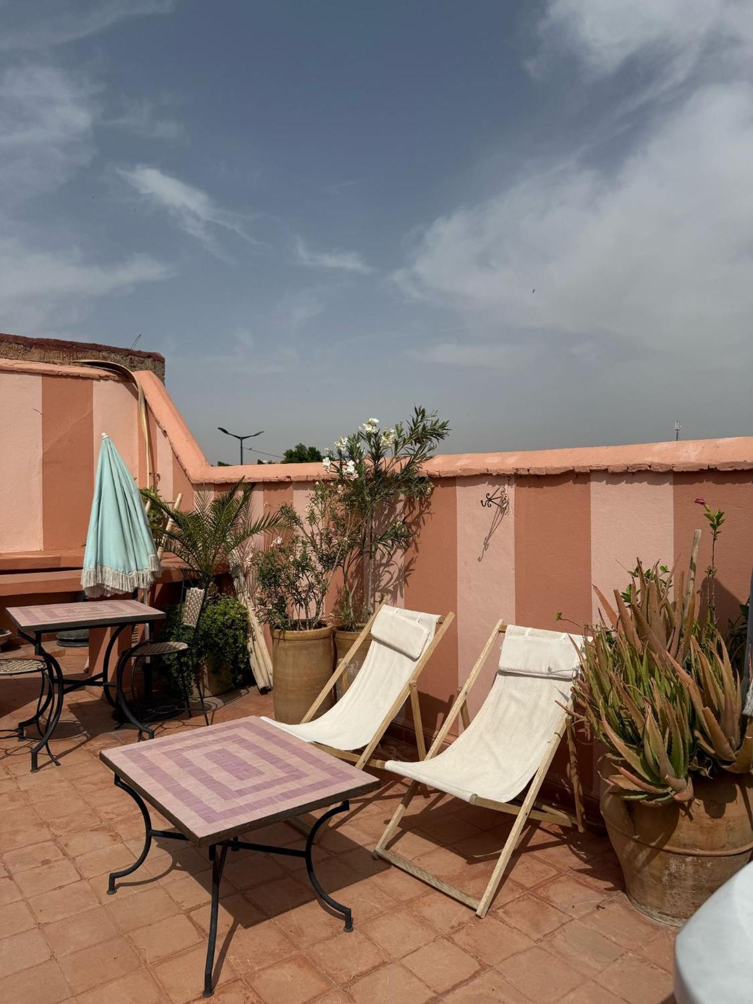 Lauriers Blancs Riad