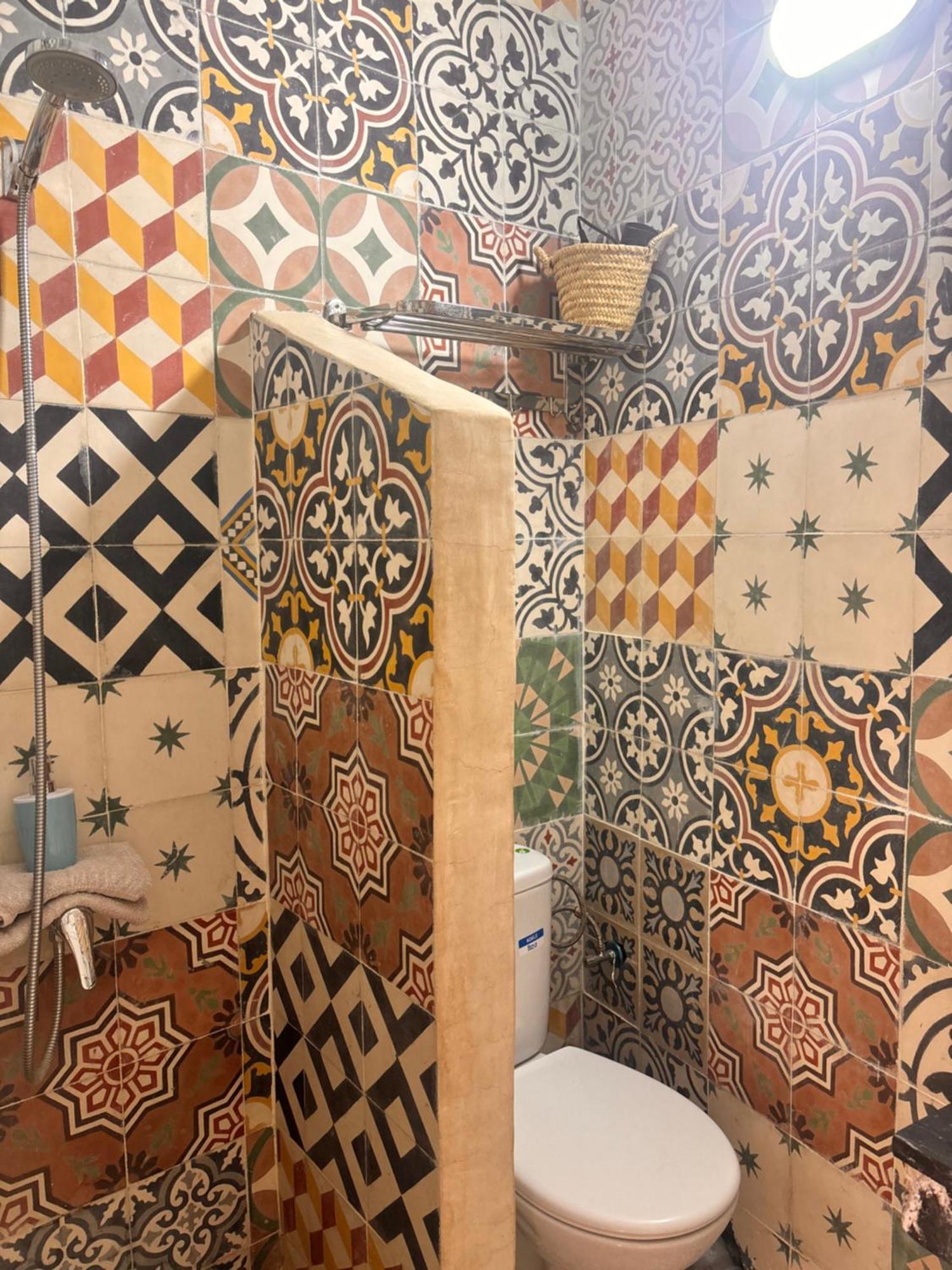 Sanwa Riad *