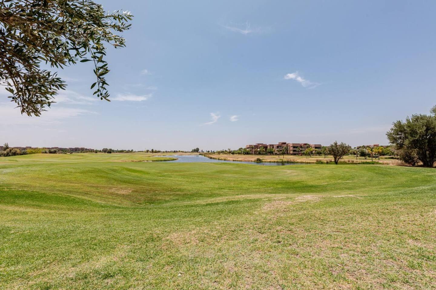 Villa Escape To Luxury: 4 Bedroom On Golf Course Marrakesh