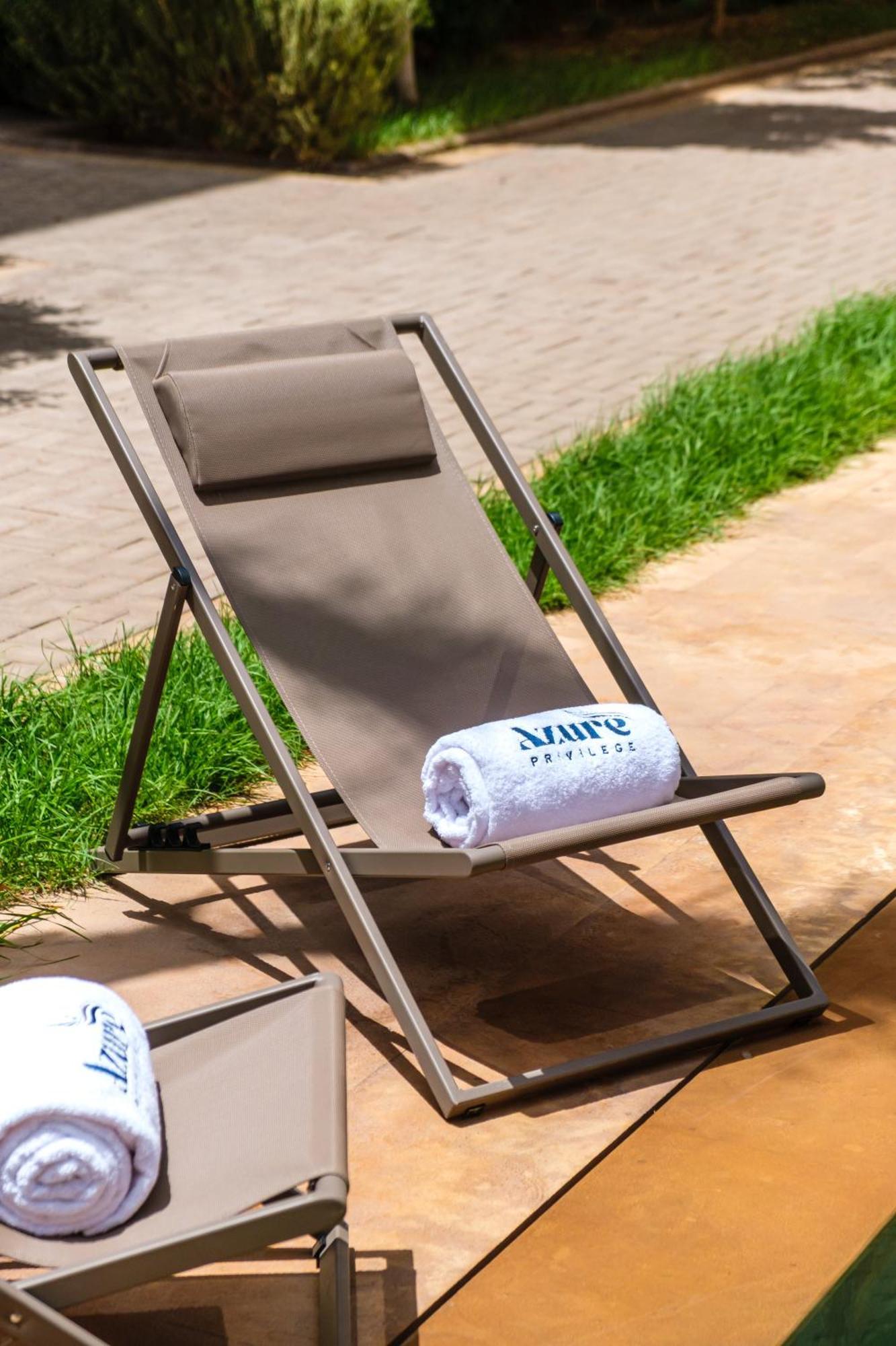 Confortable & Tres Bien Note - Vue Piscine, Proche M Avenue, Piscine, Fibre Optique, Parking Apartment *