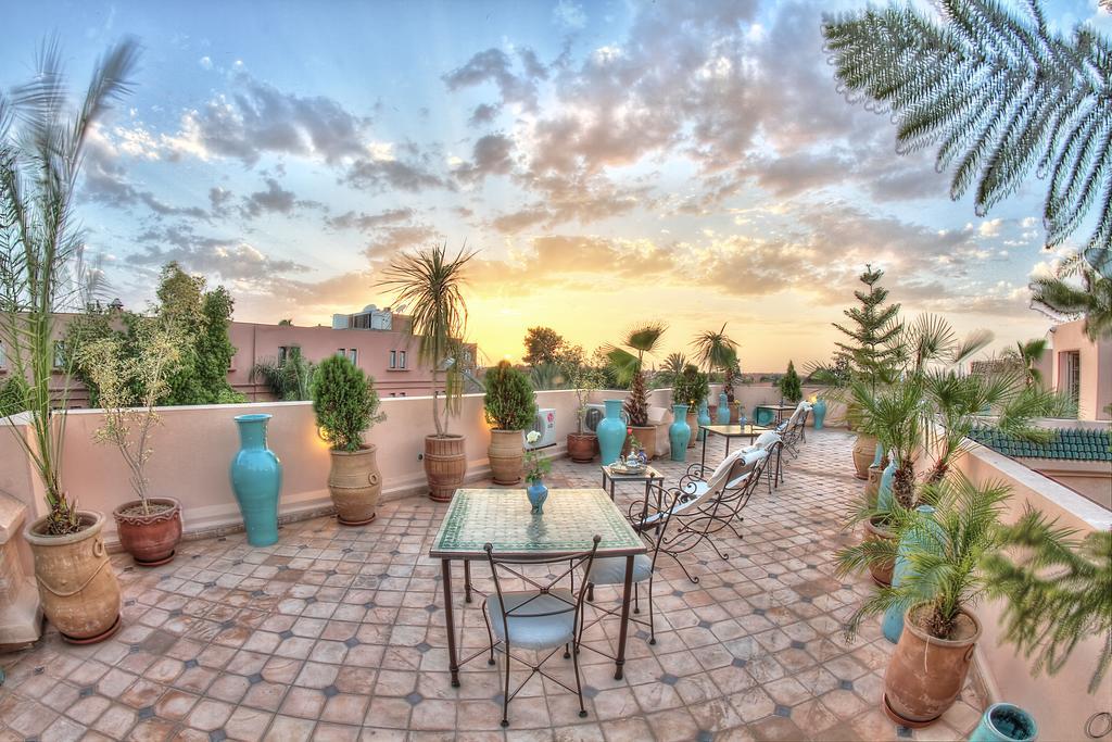 Dar Tasnime Riad