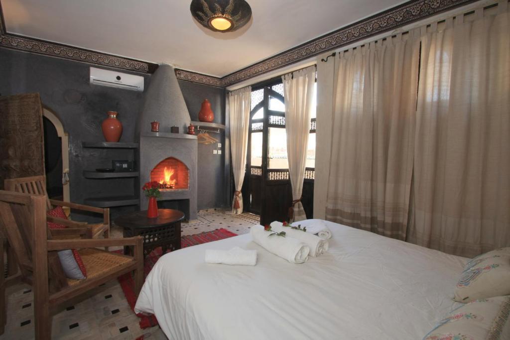Riad Akush 2*
