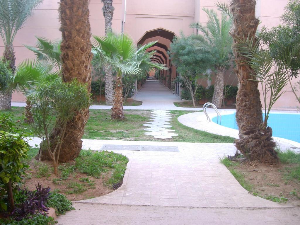 Les Portes De La Medina
