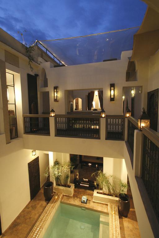 Riad 5 Sens 3*