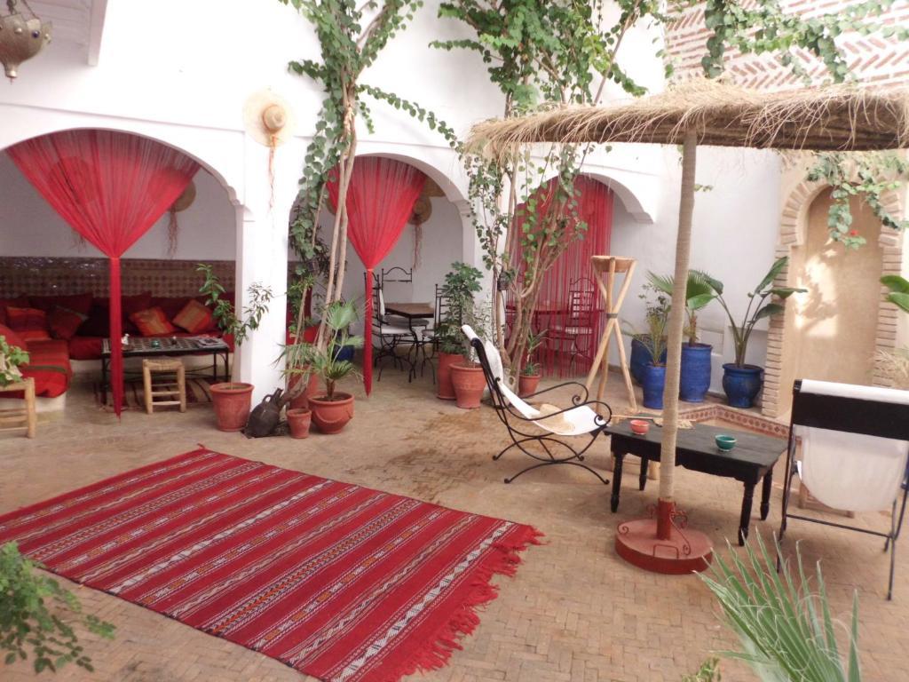 La Casa 3*
