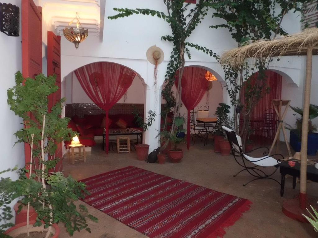 La Casa 3*