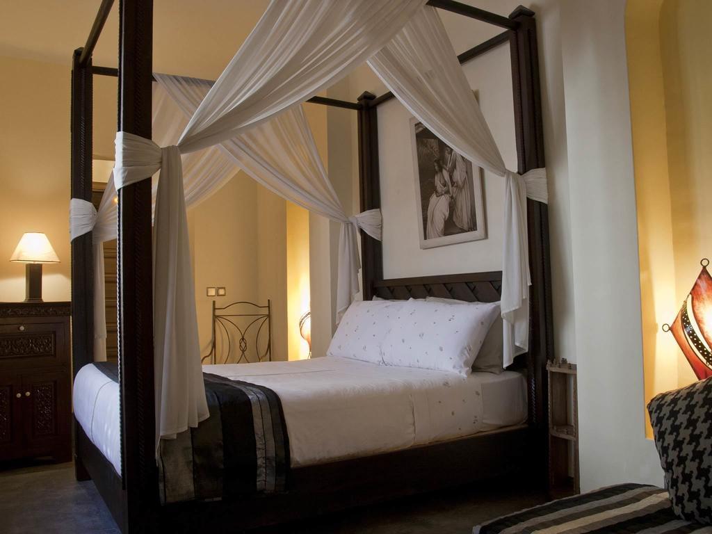 Des Eaux Et Riad