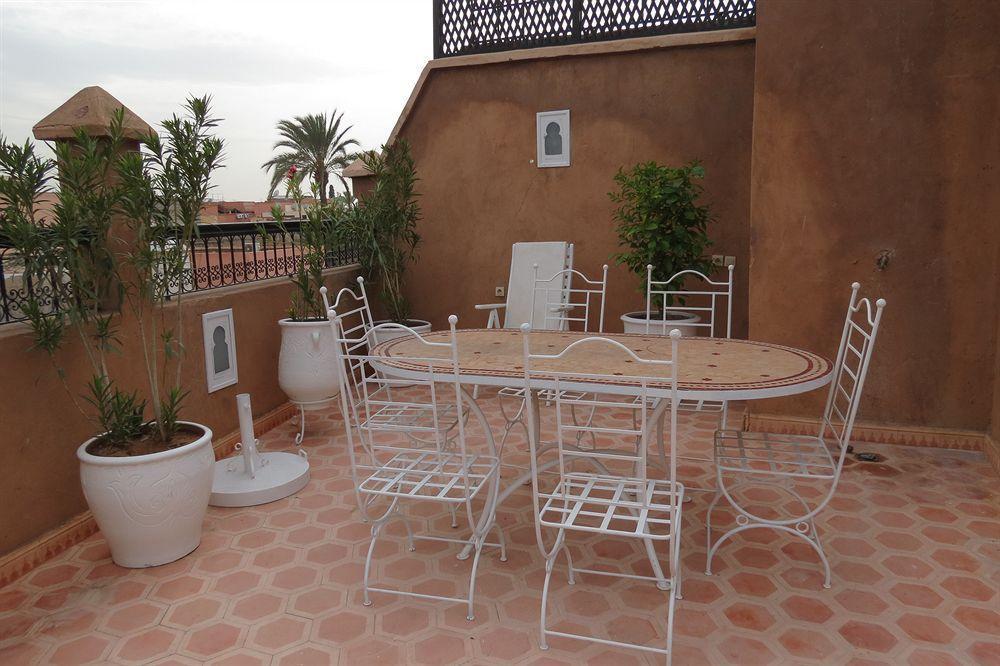 Awinati Location Privatisee ,piscine Chauffee , Beau Rooftop Riad Marrakesh