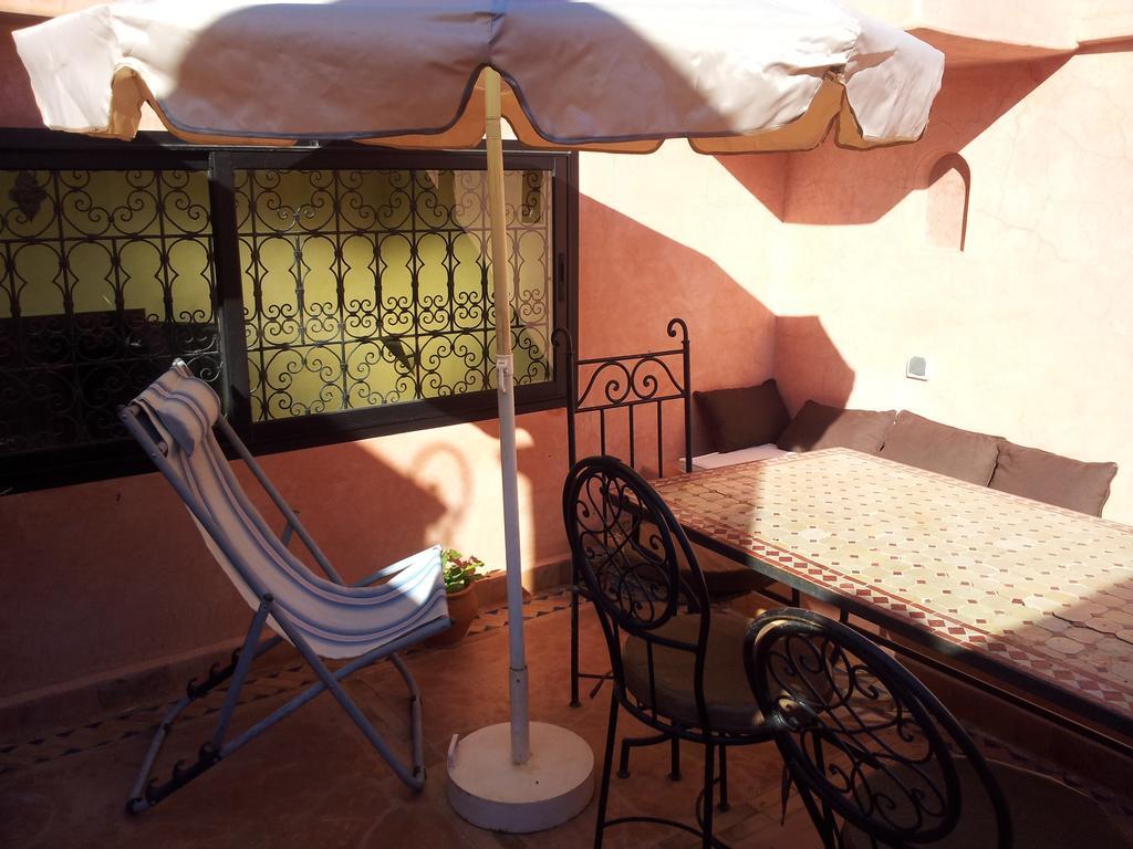 Les Portes De La Medina *