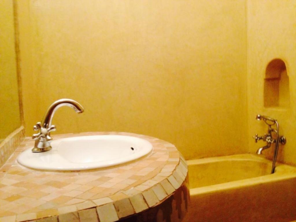 Bed & Breakfast Araba Felice 3*