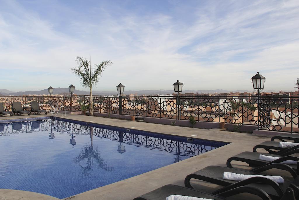 Hotel Imperial Plaza & 4*