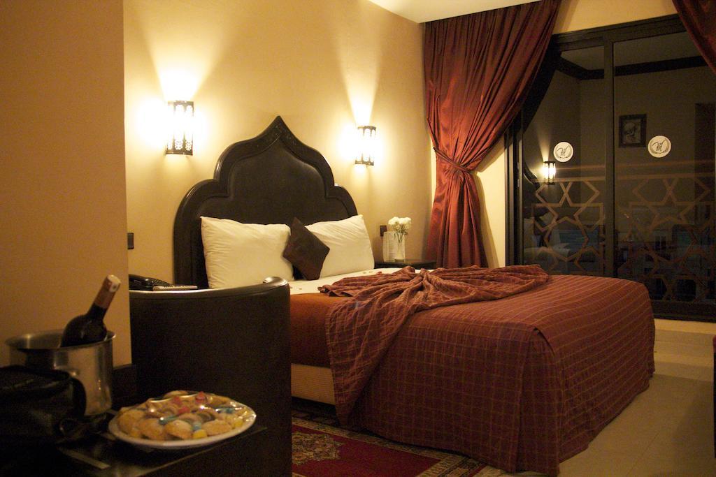 Hotel Imperial Plaza & 4*