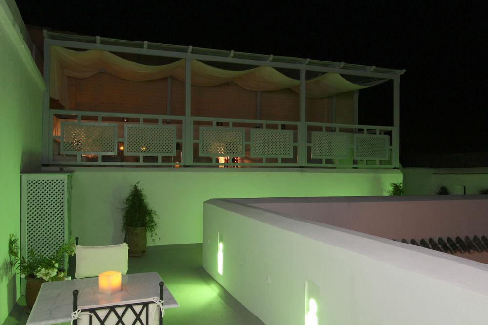 Chi-chi Marrakesh
