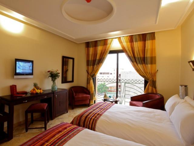 Les Trois Palmiers Hotel
