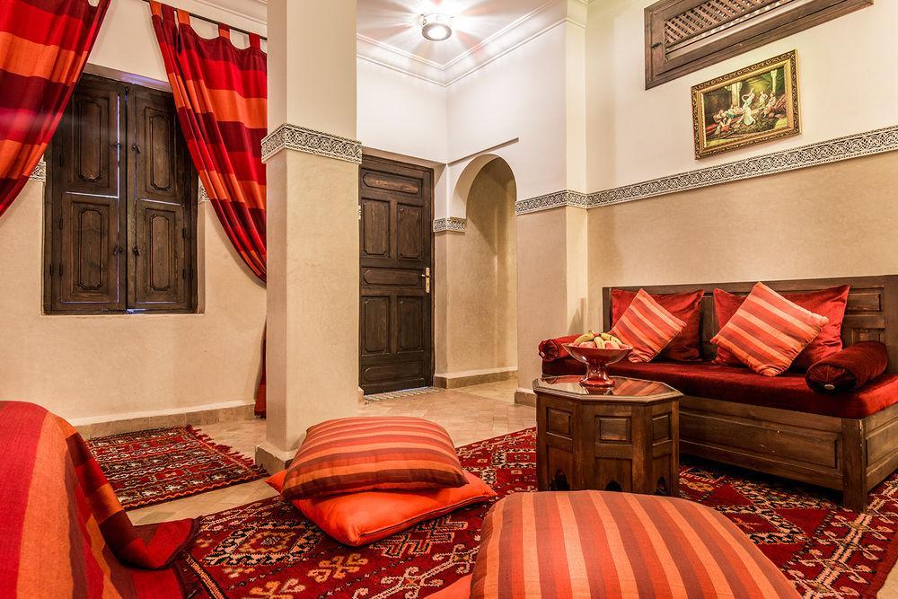 El Noujoum Riad 4*