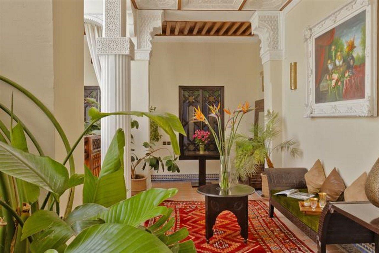 Riad 58 Blu 4*