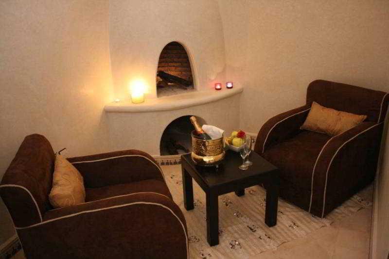 Riad Elias & 4*