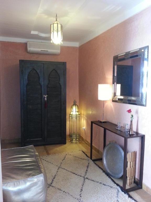 Azza Riad 4*