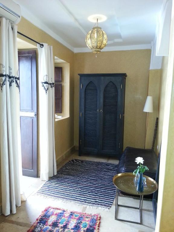 Azza Riad 4*