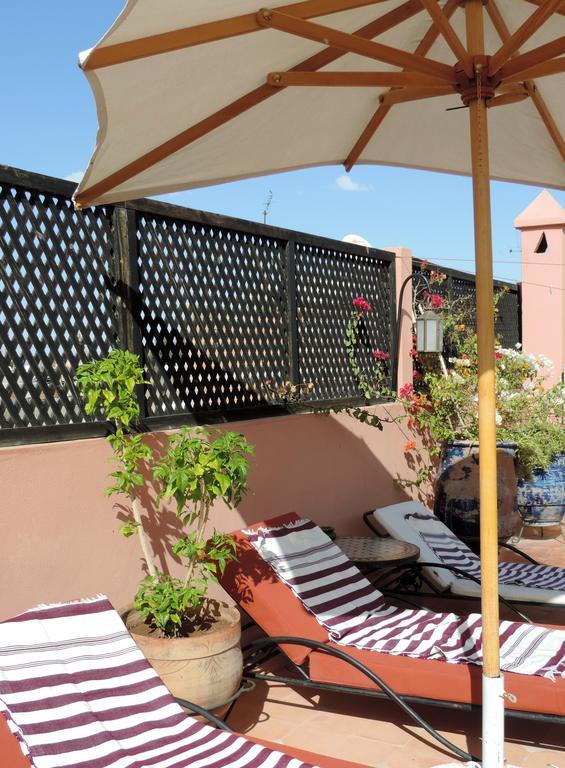 Dar Zampa Riad 2*
