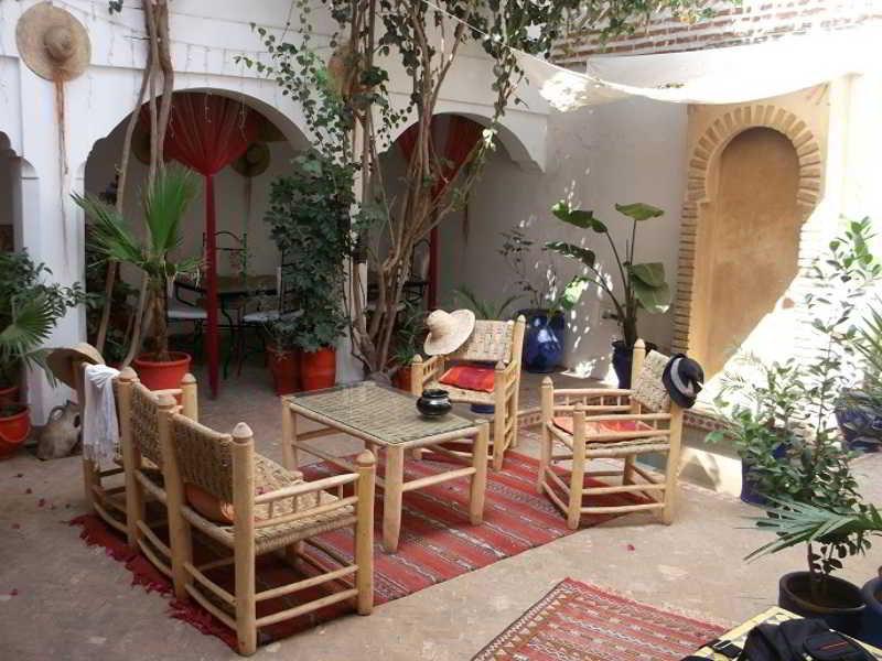 Hotel La Casa 3*