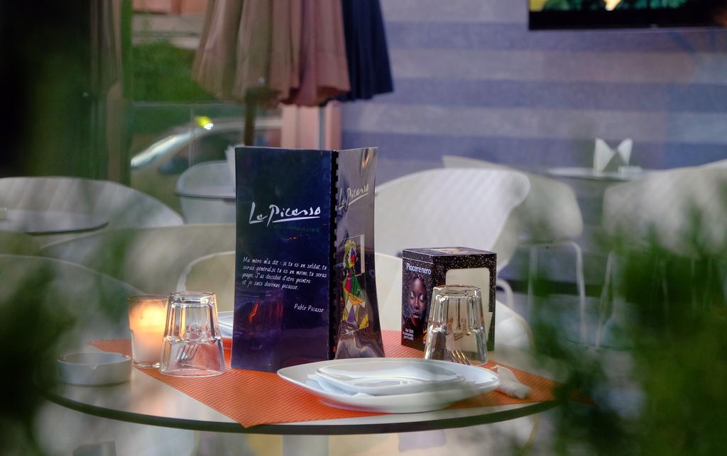 Aparthotel Mouna 3*