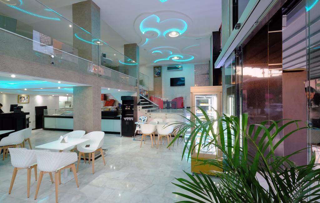 Aparthotel Mouna