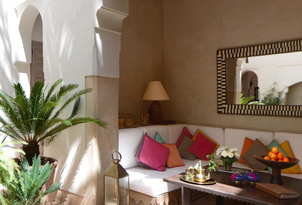 Riad Dar Housnia 4*