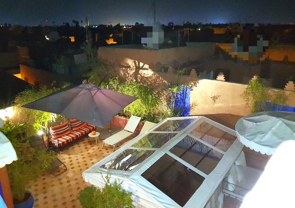 Bed & Breakfast Konouz 3*