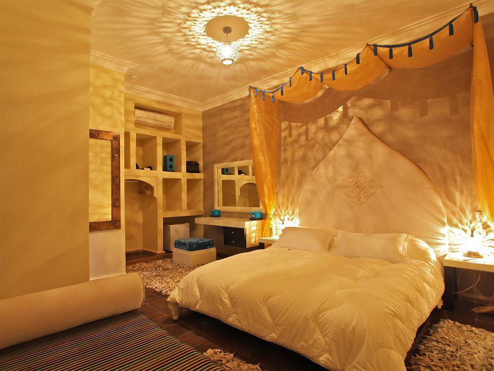 Riad Amiran &