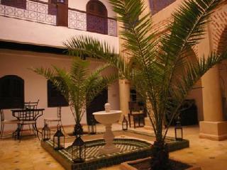 Inaya Hotel 3*