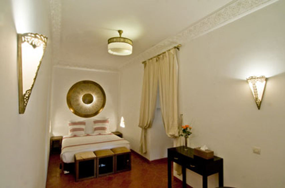 Mirage Guest house 3*