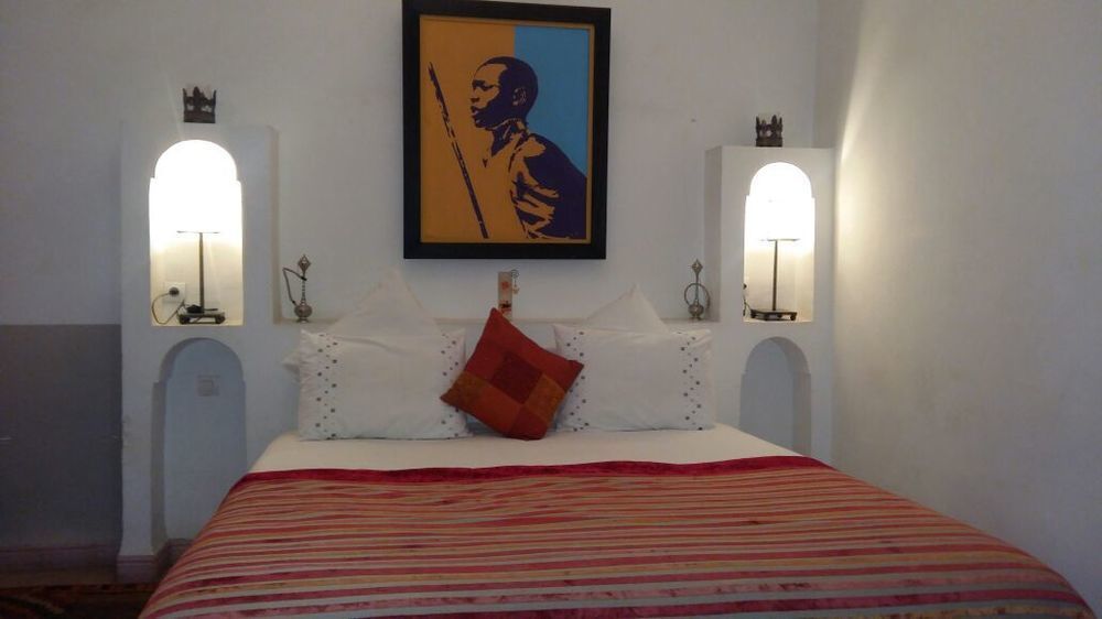 Riad Azcona 3*