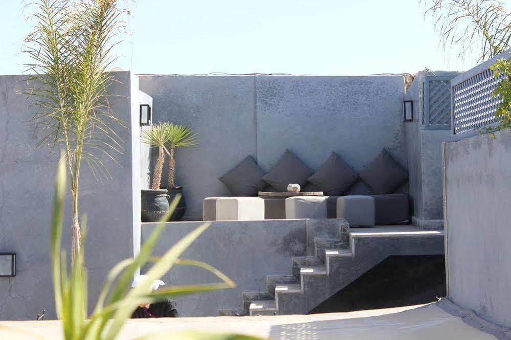 Luxe 40 Hotel