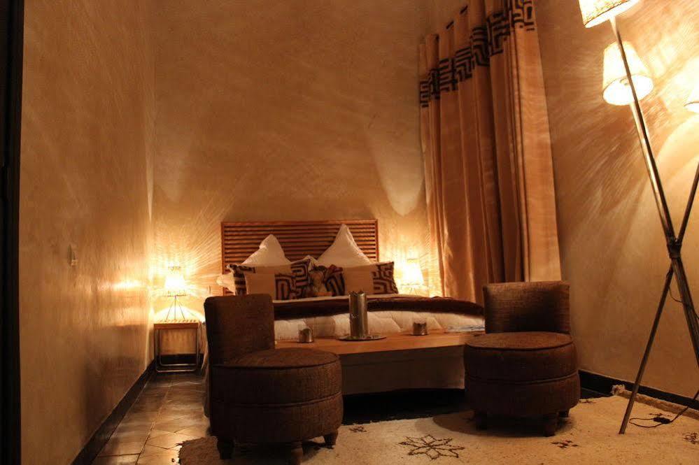 Luxe 40 Hotel