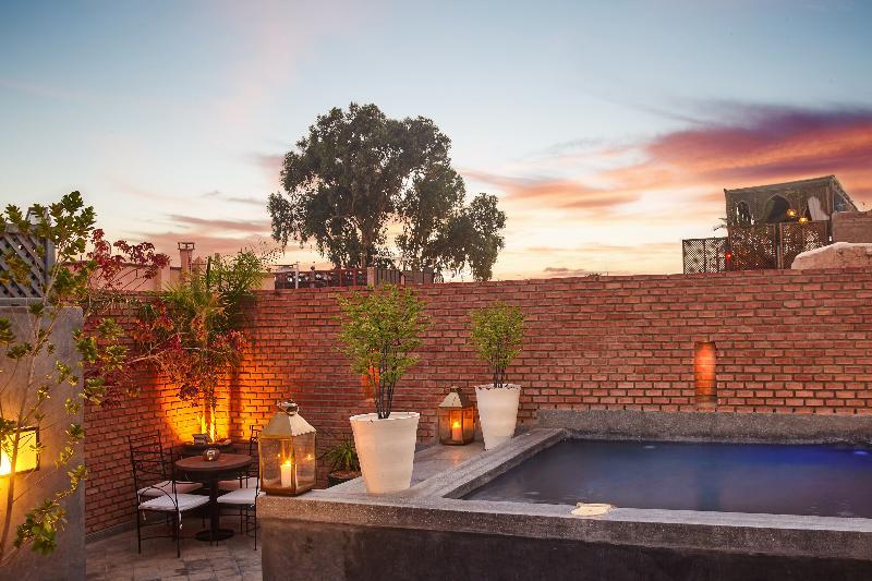 Luxe 40 Hotel 3*