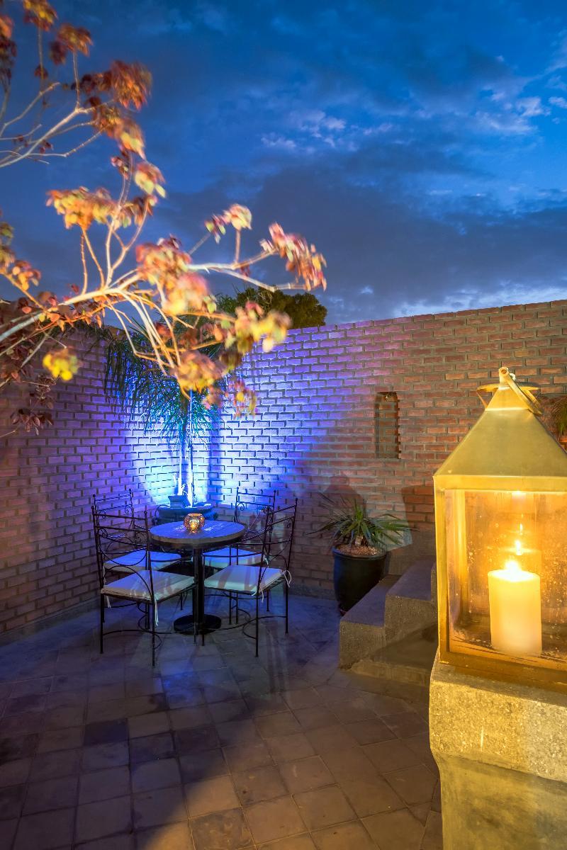 Luxe 40 Hotel