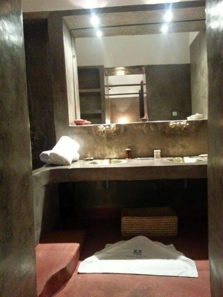 Des Eaux Et Riad Marrakesh