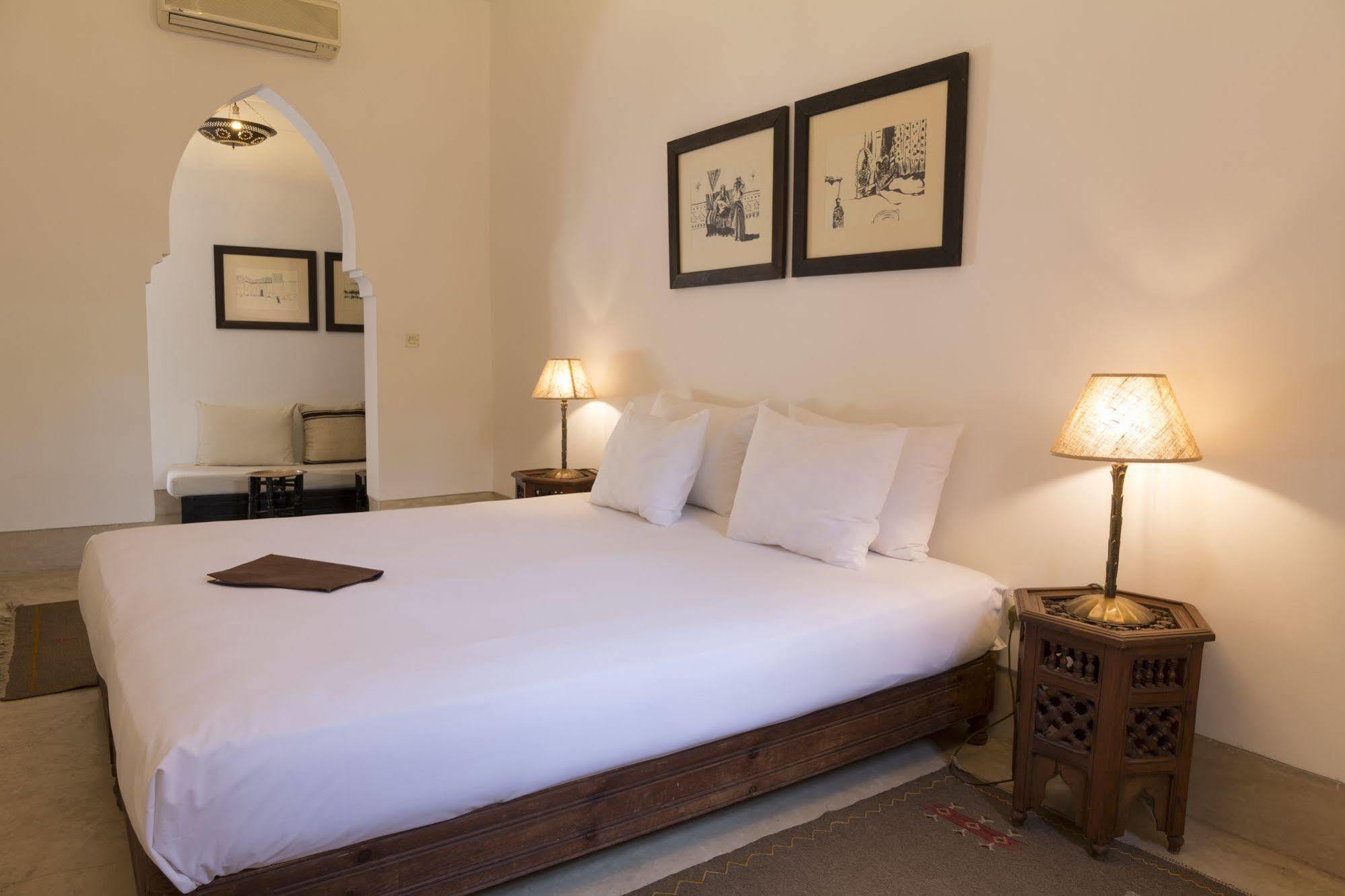 Riad Adika & 4*