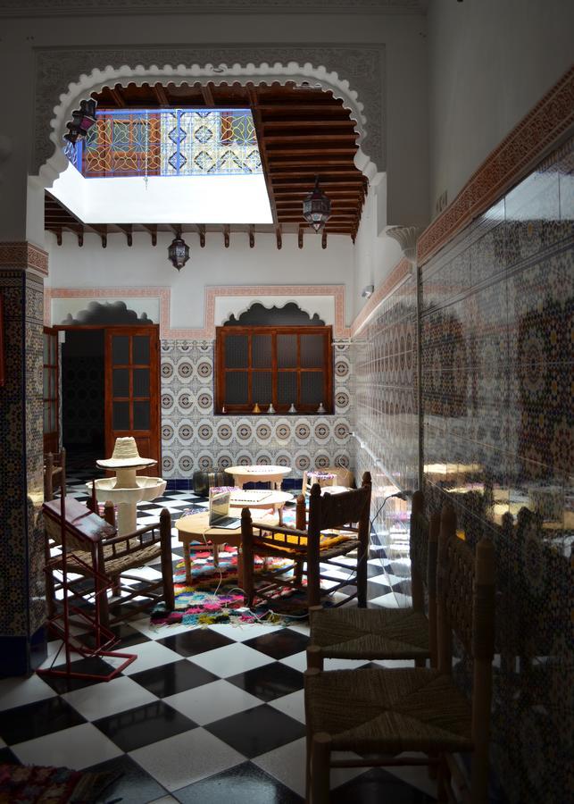 Mosaic Hostal *