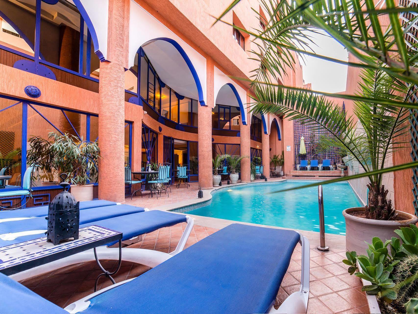 Les Trois Palmiers Hotel 3*
