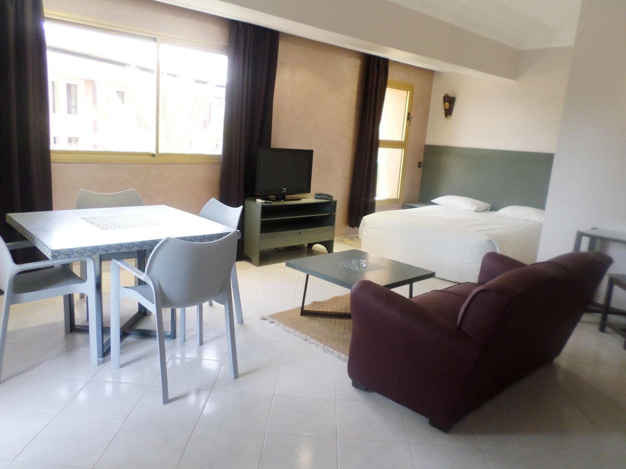 Appart-hotel Amina 3*