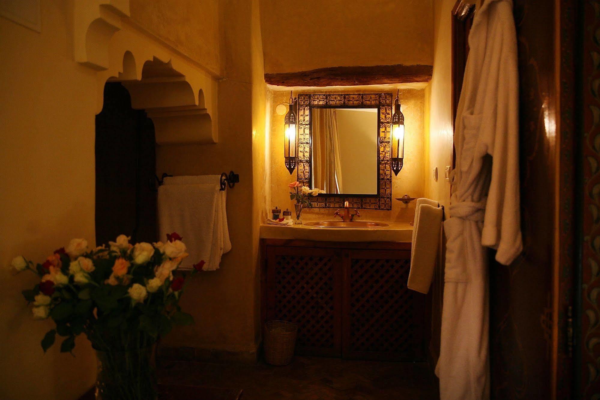 Lena & Riad 4*