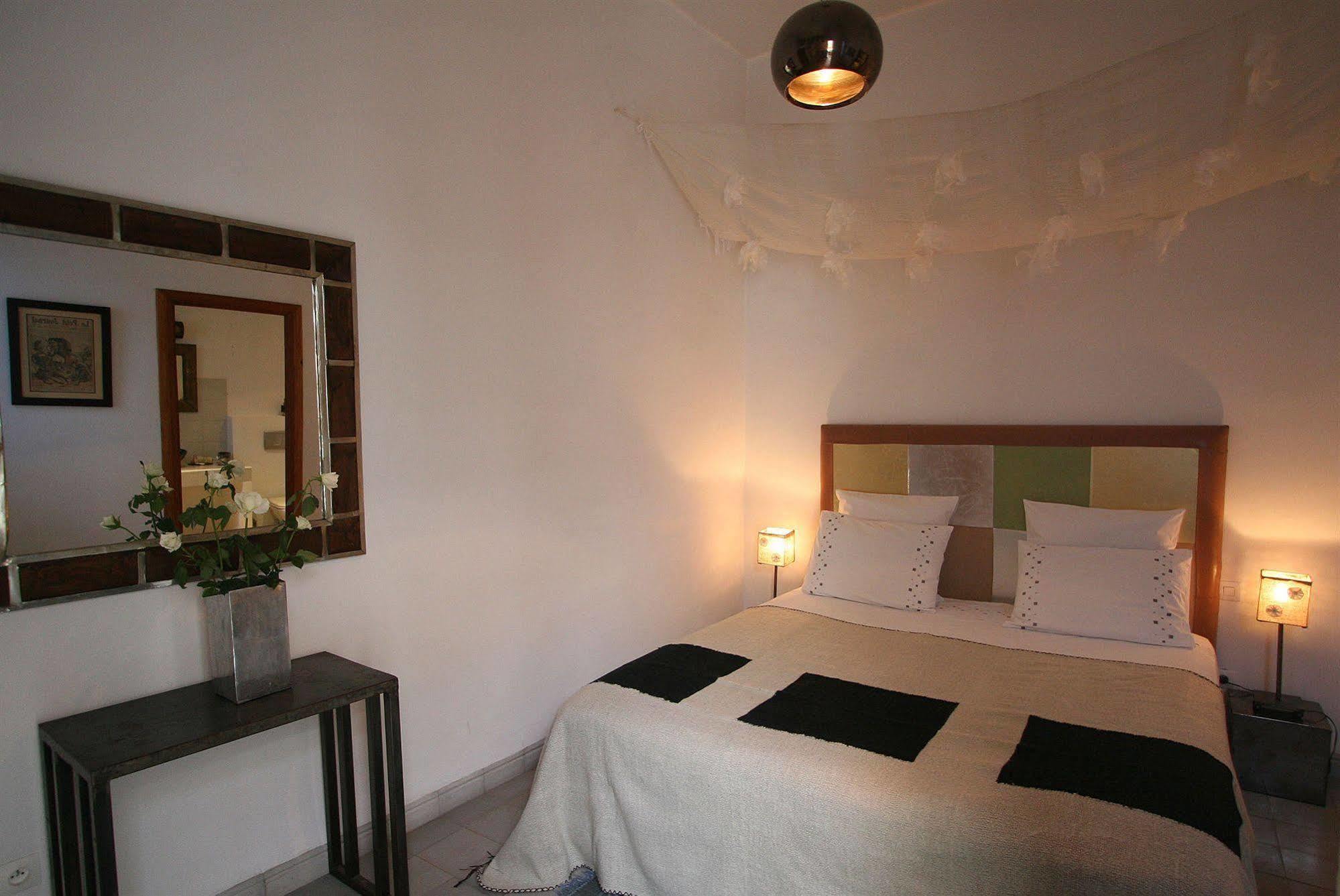 Azcona Marrakesh
