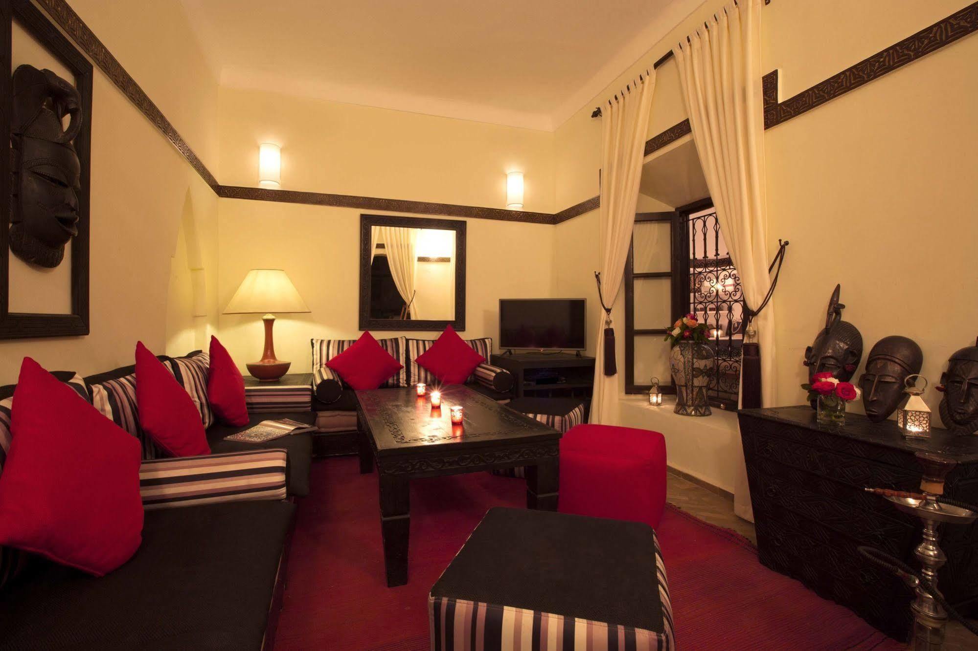 Dar Alfarah Riad 3*