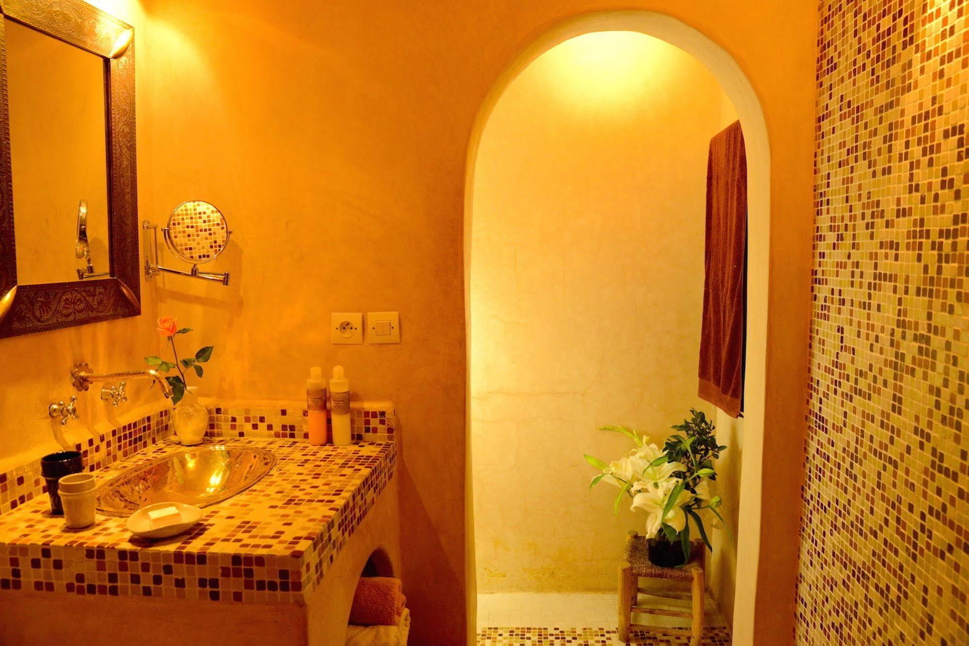 Riad Jona